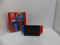 Nintendo Switch OLED Rot/Blau NVIDIA Tegra Basis, 4GB RAM, 64GB, 7", 2x Joy-Con