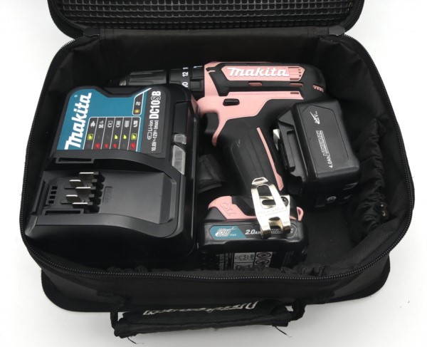 Makita HP333DSAP1 Akku-Schlagbohrschrauber, Pink ,12 V max, gebraucht
