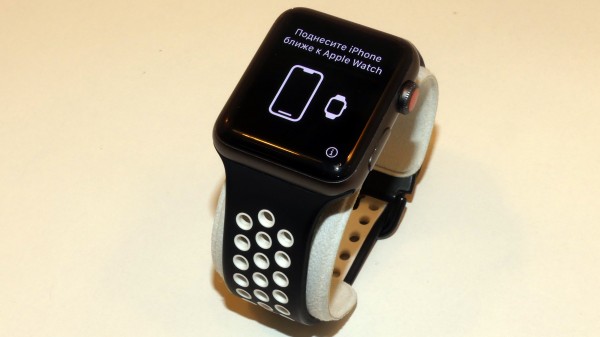 Apple Watch series 3 8GB 42mm Aluminium Smartwatch gebraucht