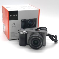 Sony Alpha 6000 Spiegellose APS-Kamera, Kit-Objketiv 16-50mm, gebraucht ink. OVP ohne Ladegerät