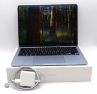 Apple MacBook Air 13", silber, M4 - 10 Core CPU / 8 Core GPU, 16GB RAM, 256GB SSD, gebraucht