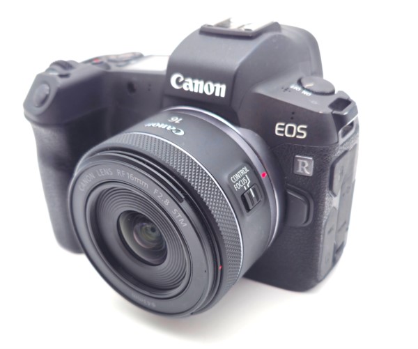 Canon EOS R inkl. Canon Lens RF 16mm F2.8 STM Kamera inkl. Objektiv gebraucht
