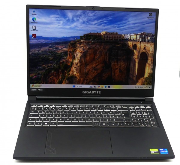 GIGABYTE G6, Schwarz, Core i7-13700H, 16GB RAM, 1TB SSD, GeForce RTX 4060, DE, gebraucht