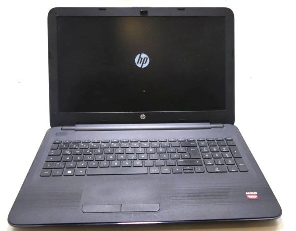 HP 15-ba030ng, Jack Black, E2-7110, 4GB RAM, 1TB HDD, Notebook gebraucht